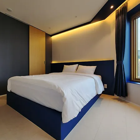 Gold Stone Hotel